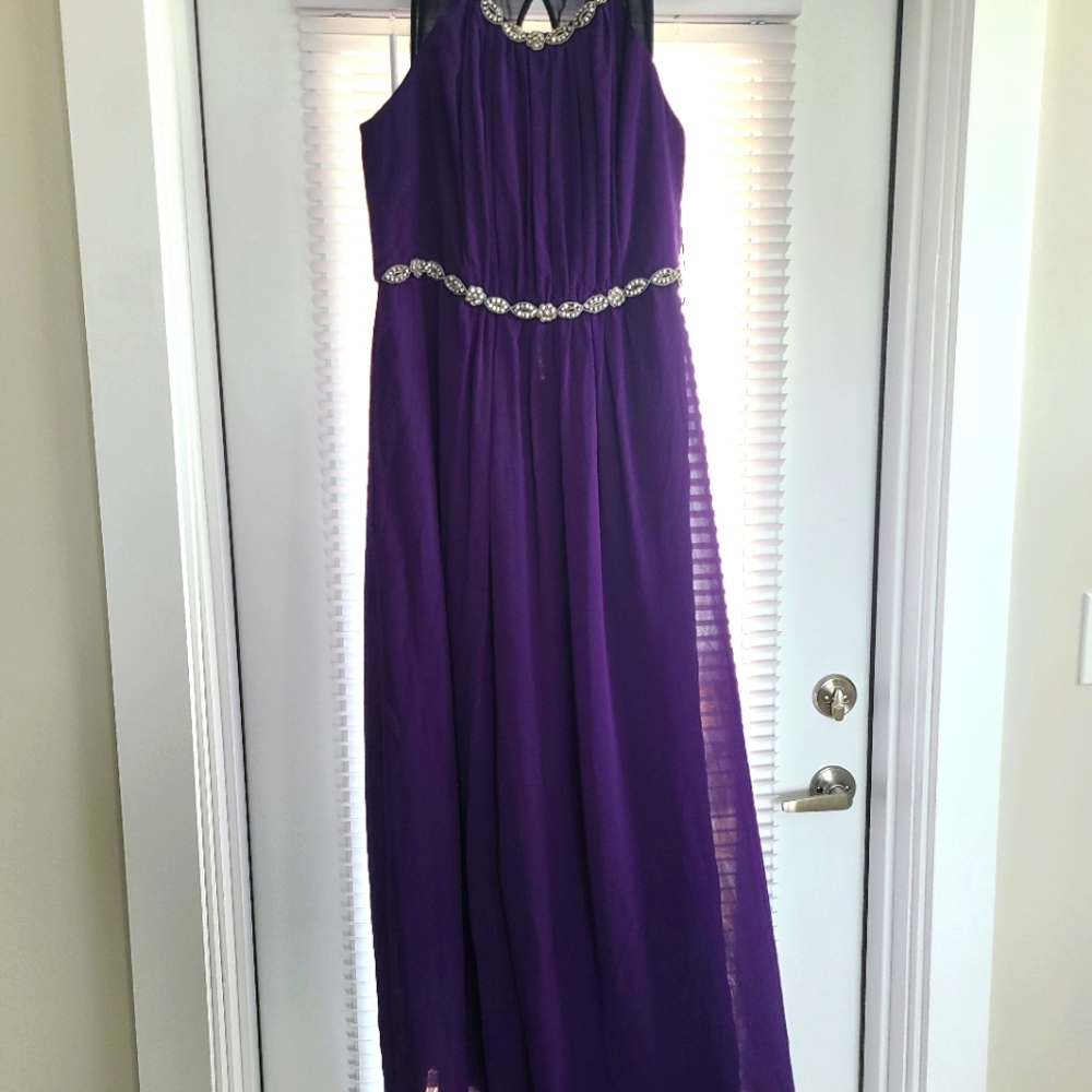 HIGH NECK PURPLE EVENING GOWN